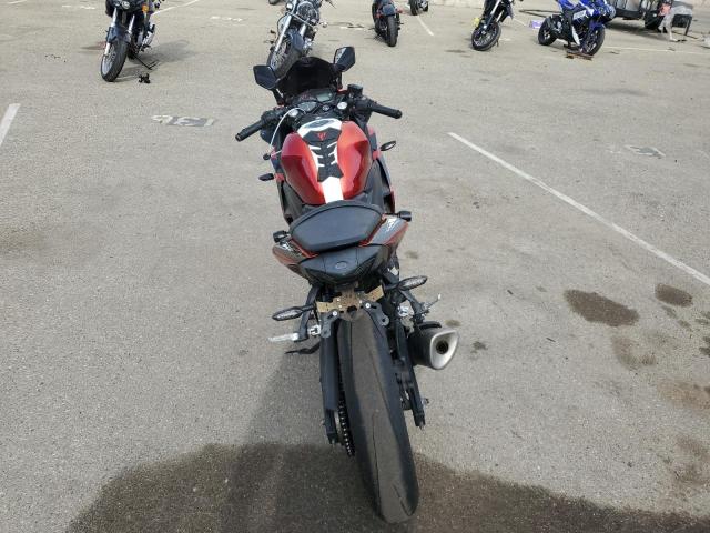 2015 YAMAHA YZFR3 MH3RH06Y8FK005894