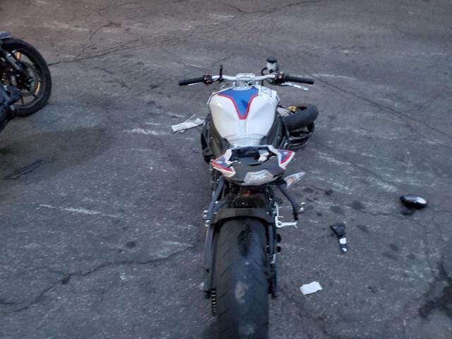 2019 BMW S 1000 R - WB10D6208KZ972302
