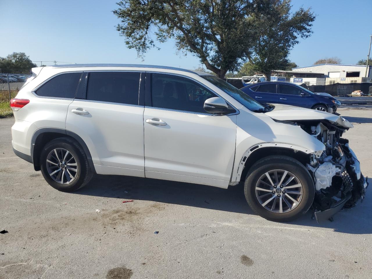 Lot #3005611304 2018 TOYOTA HIGHLANDER