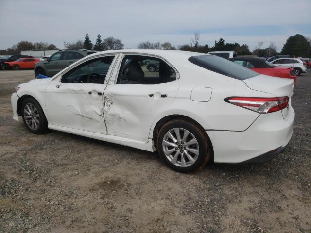 VIN JTNB11HK6J3031735 2018 TOYOTA CAMRY no.2