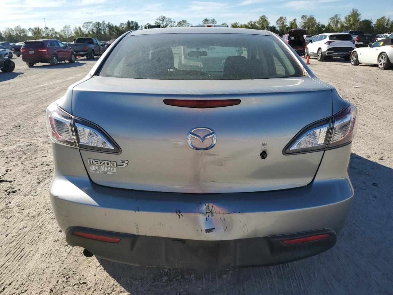 Lot #3004100016 2011 MAZDA 3 I