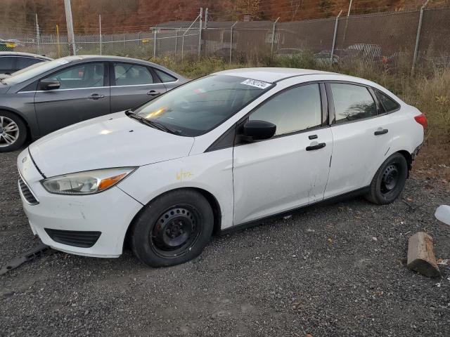 2015 Ford Focus, S