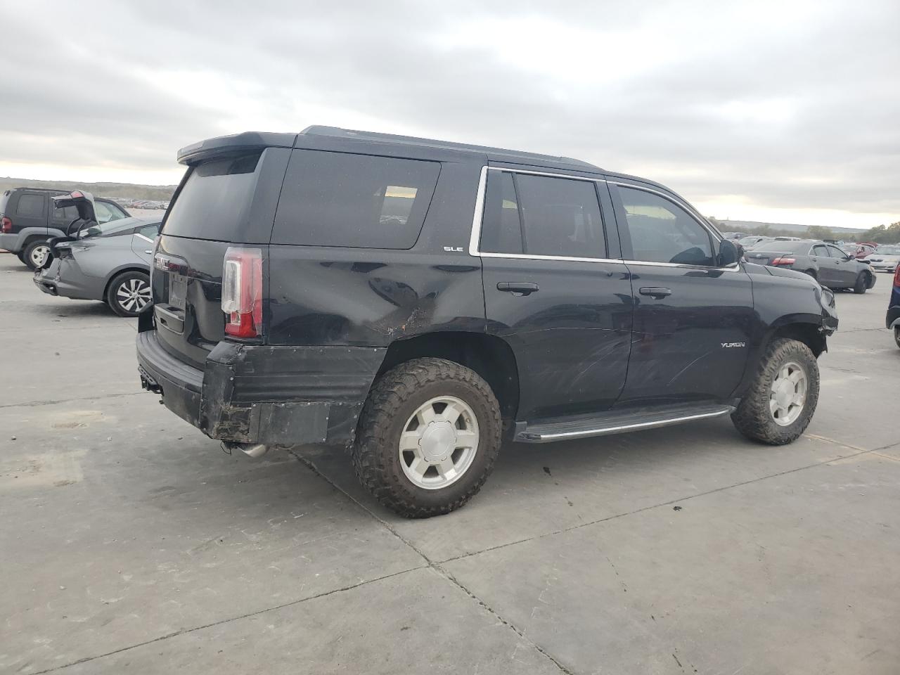 Lot #3022733292 2017 GMC YUKON SLE