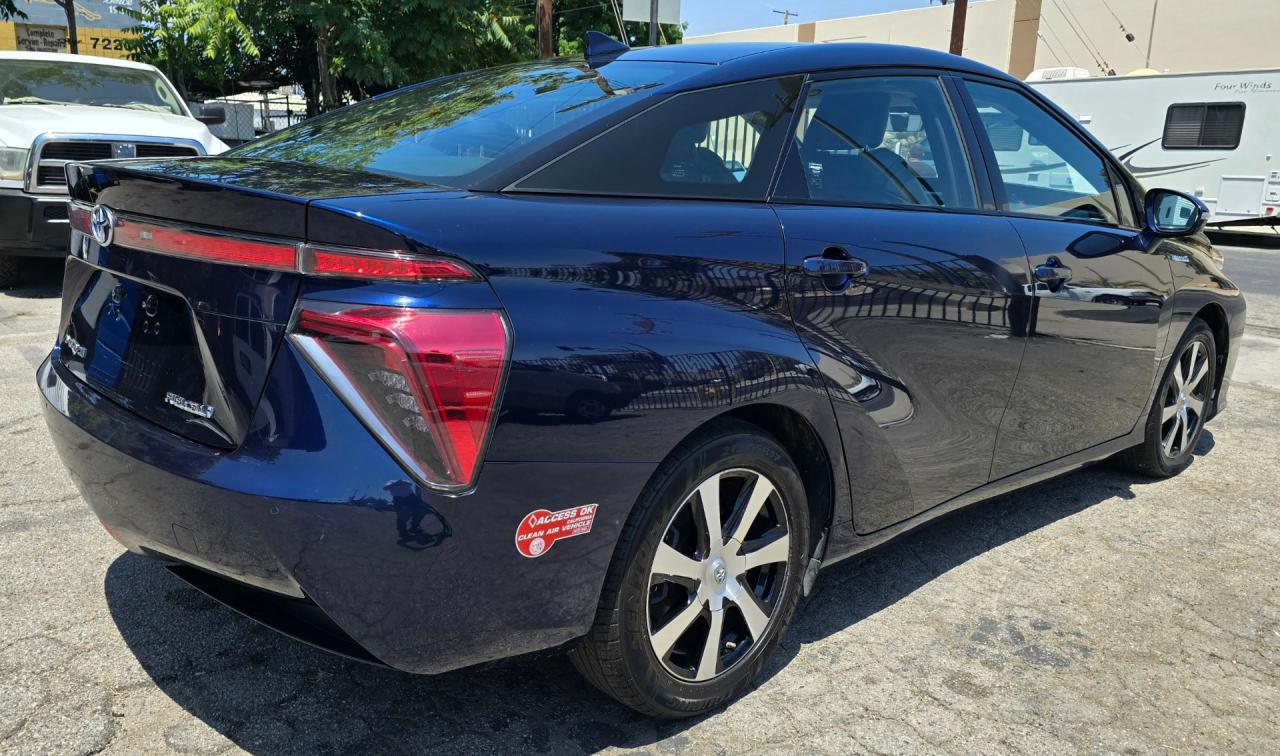 Lot #2976554566 2017 TOYOTA MIRAI