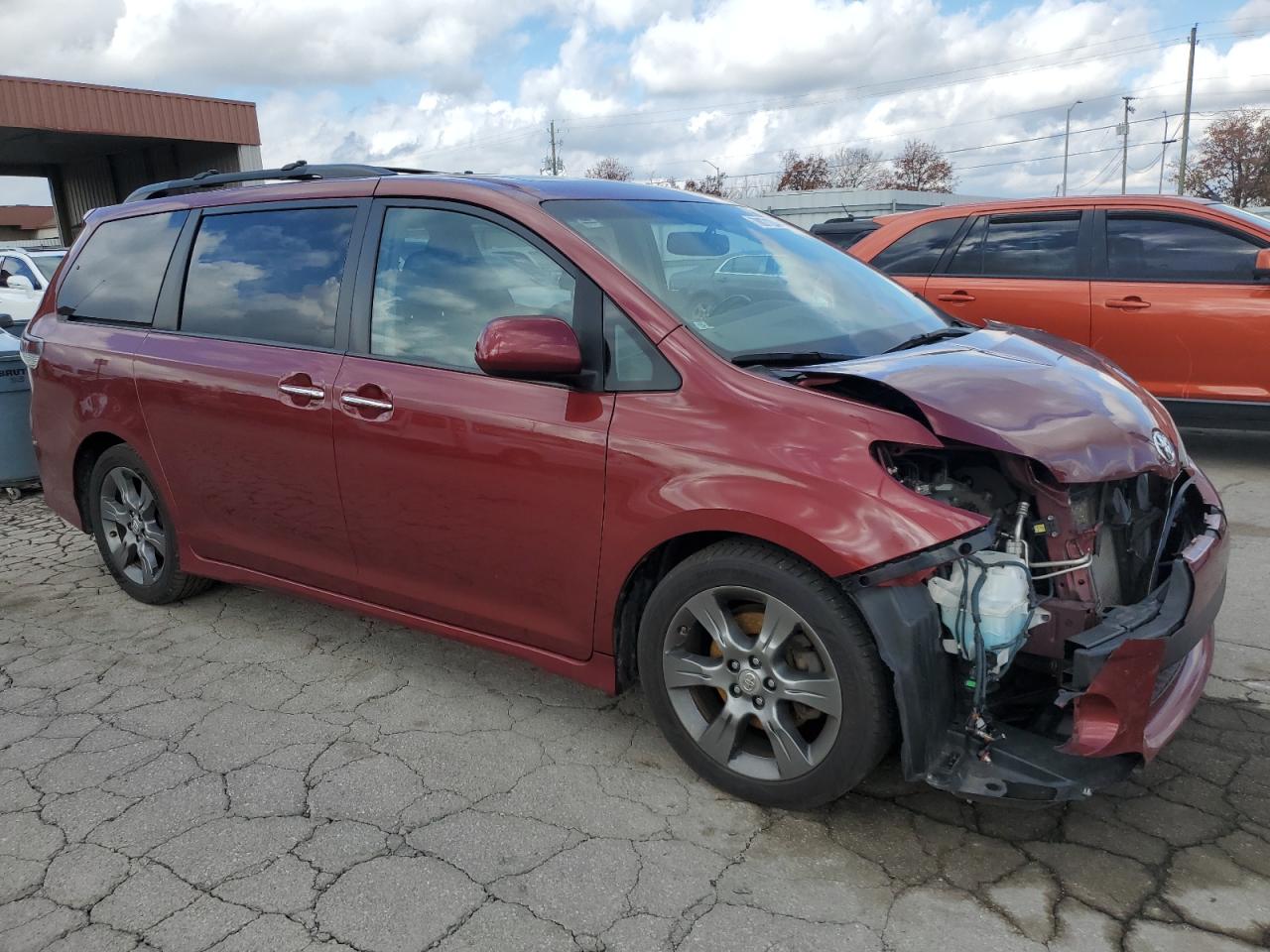 Lot #2962640768 2015 TOYOTA SIENNA SPO