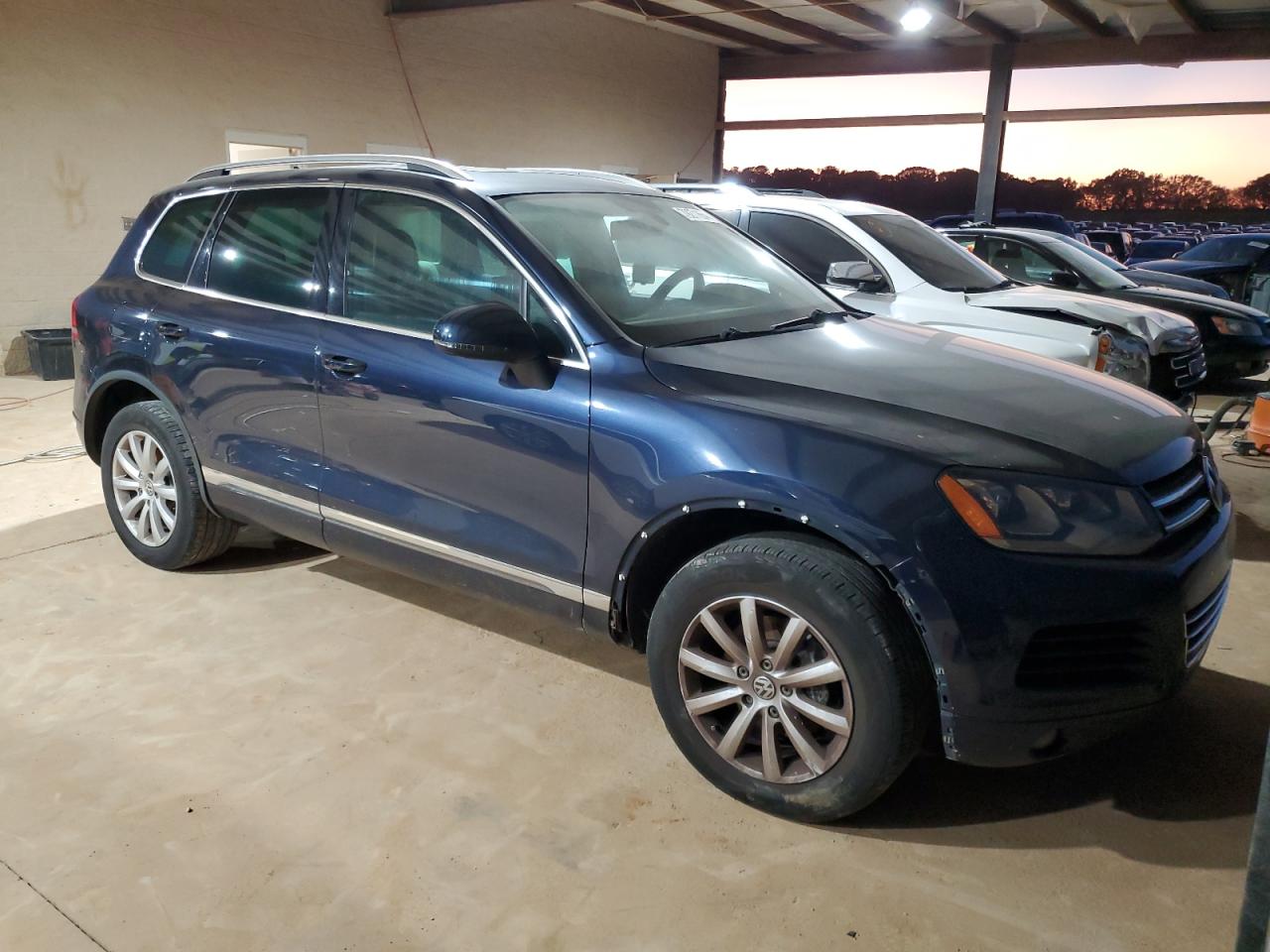 Lot #2986747177 2012 VOLKSWAGEN TOUAREG V6