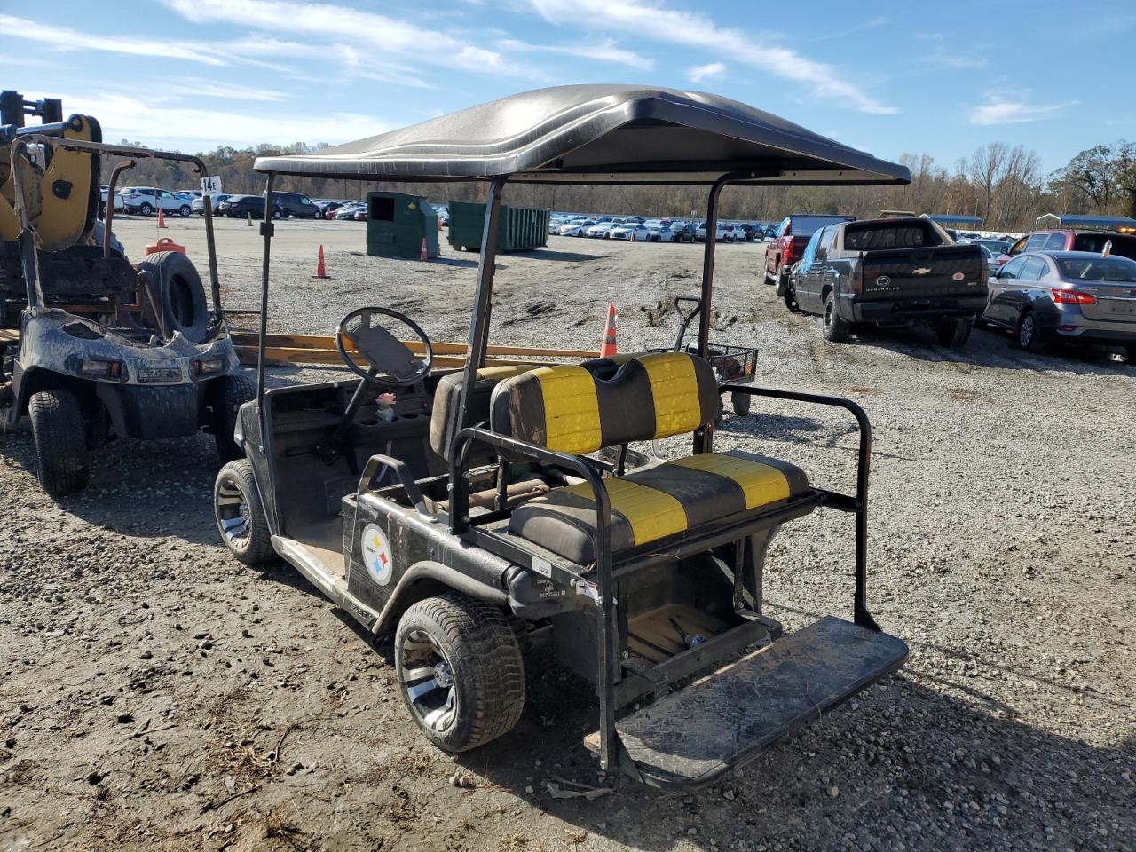 Lot #2990686680 1997 GOLF CART