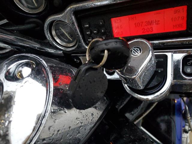 2011 HARLEY-DAVIDSON FLHTCUSE6 1HD1PR813BB960114