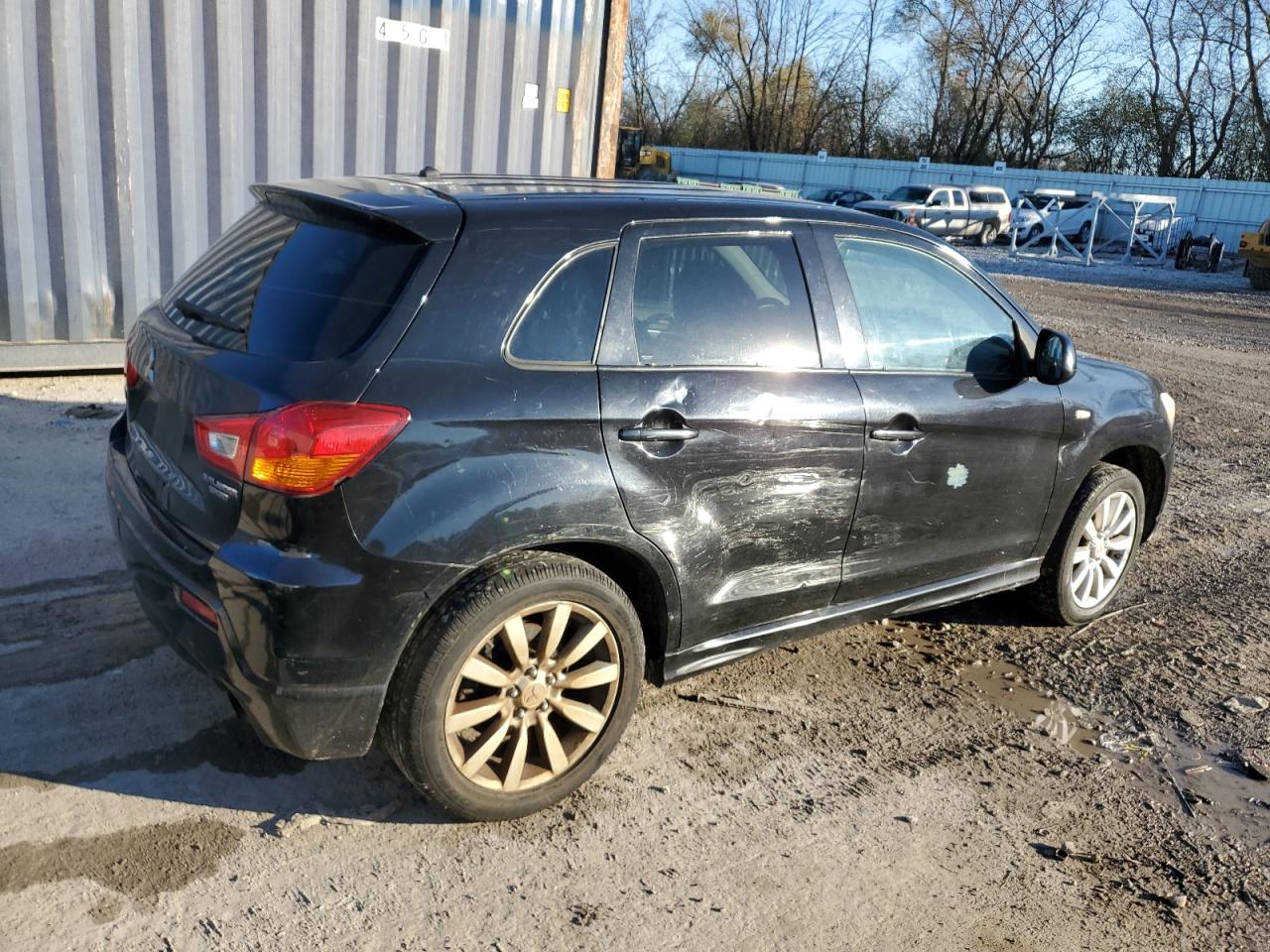 Lot #2961856256 2011 MITSUBISHI OUTLANDER