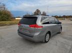 TOYOTA SIENNA XLE снимка