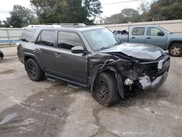 2018 TOYOTA 4RUNNER SR - JTEZU5JR4J5170268