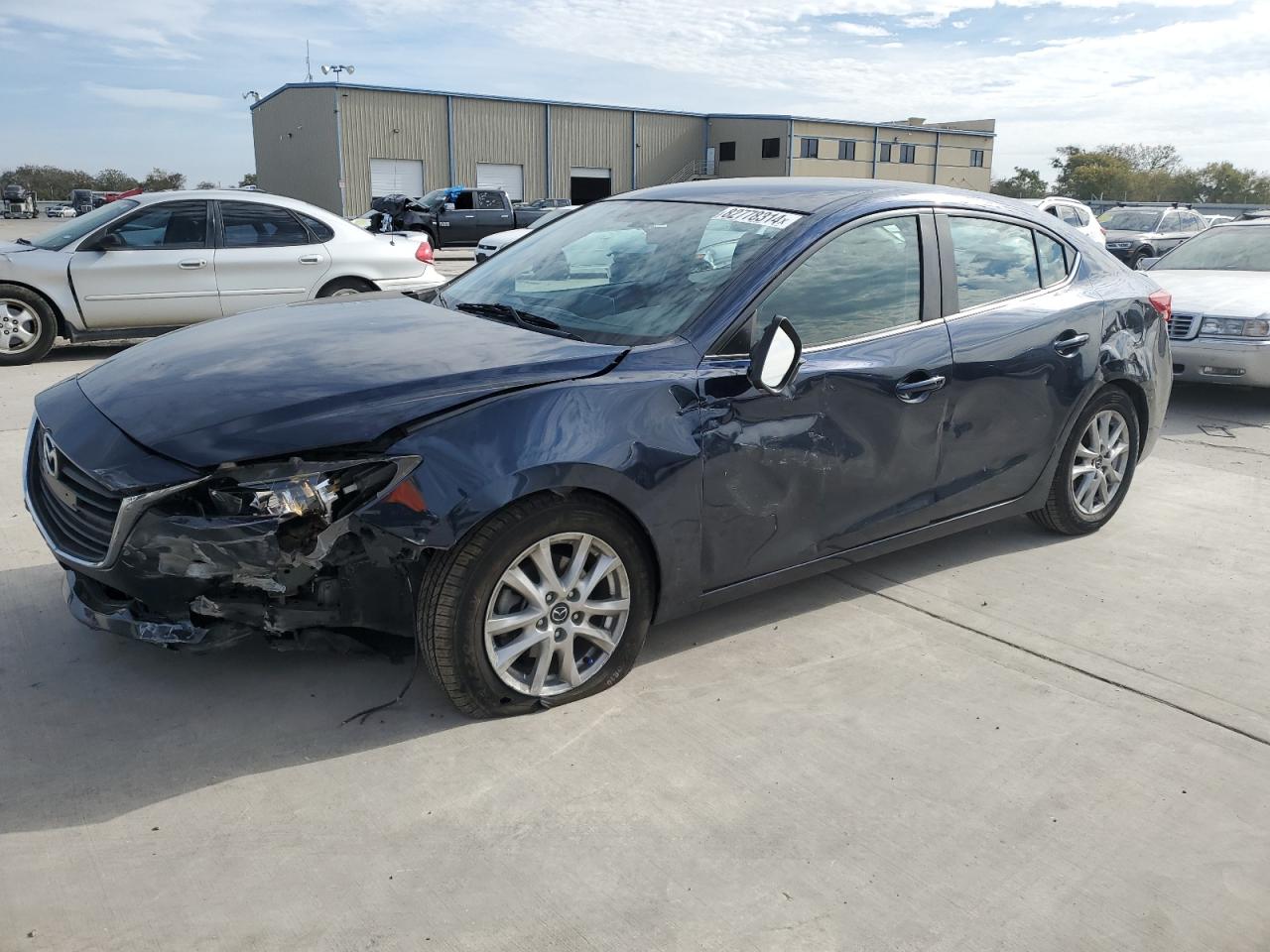  Salvage Mazda 3