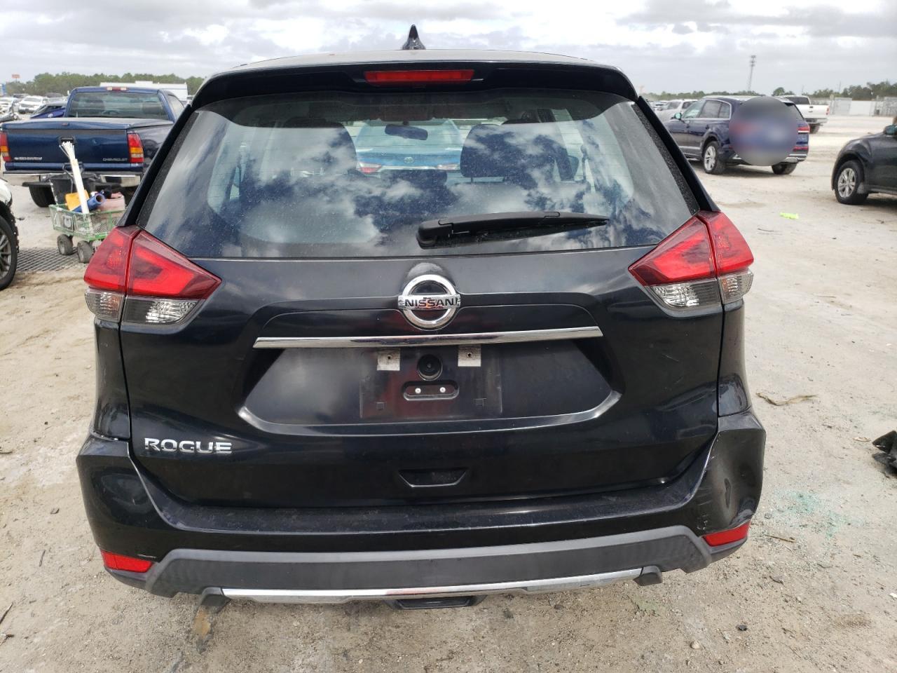 Lot #2977249152 2018 NISSAN ROGUE S