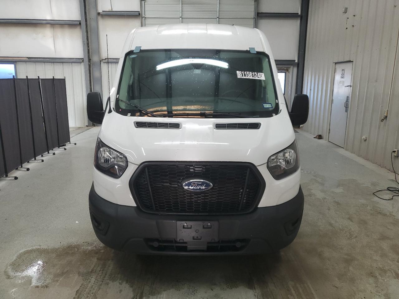 Lot #2996181398 2023 FORD TRANSIT T-