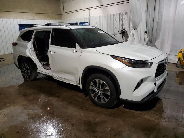 2022 TOYOTA HIGHLANDER - 5TDGBRCH4NS549235