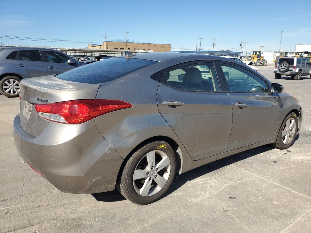 Hyundai Elantra gl 2013