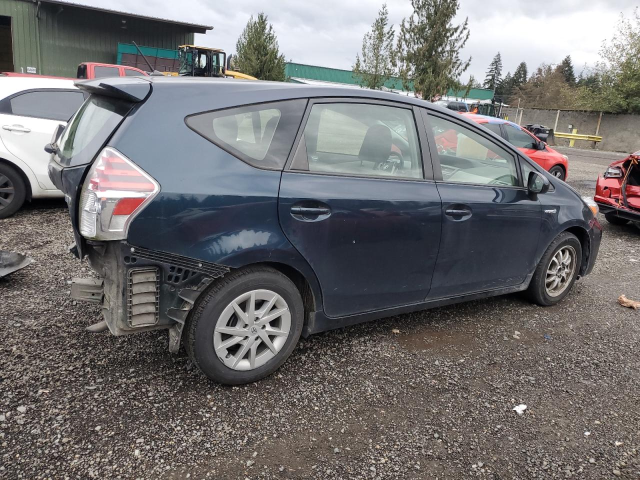 Lot #3034321086 2017 TOYOTA PRIUS V