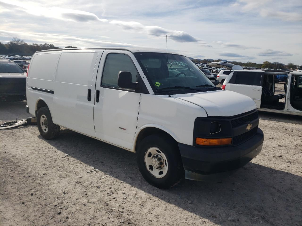 Lot #2978810951 2017 CHEVROLET EXPRESS G2