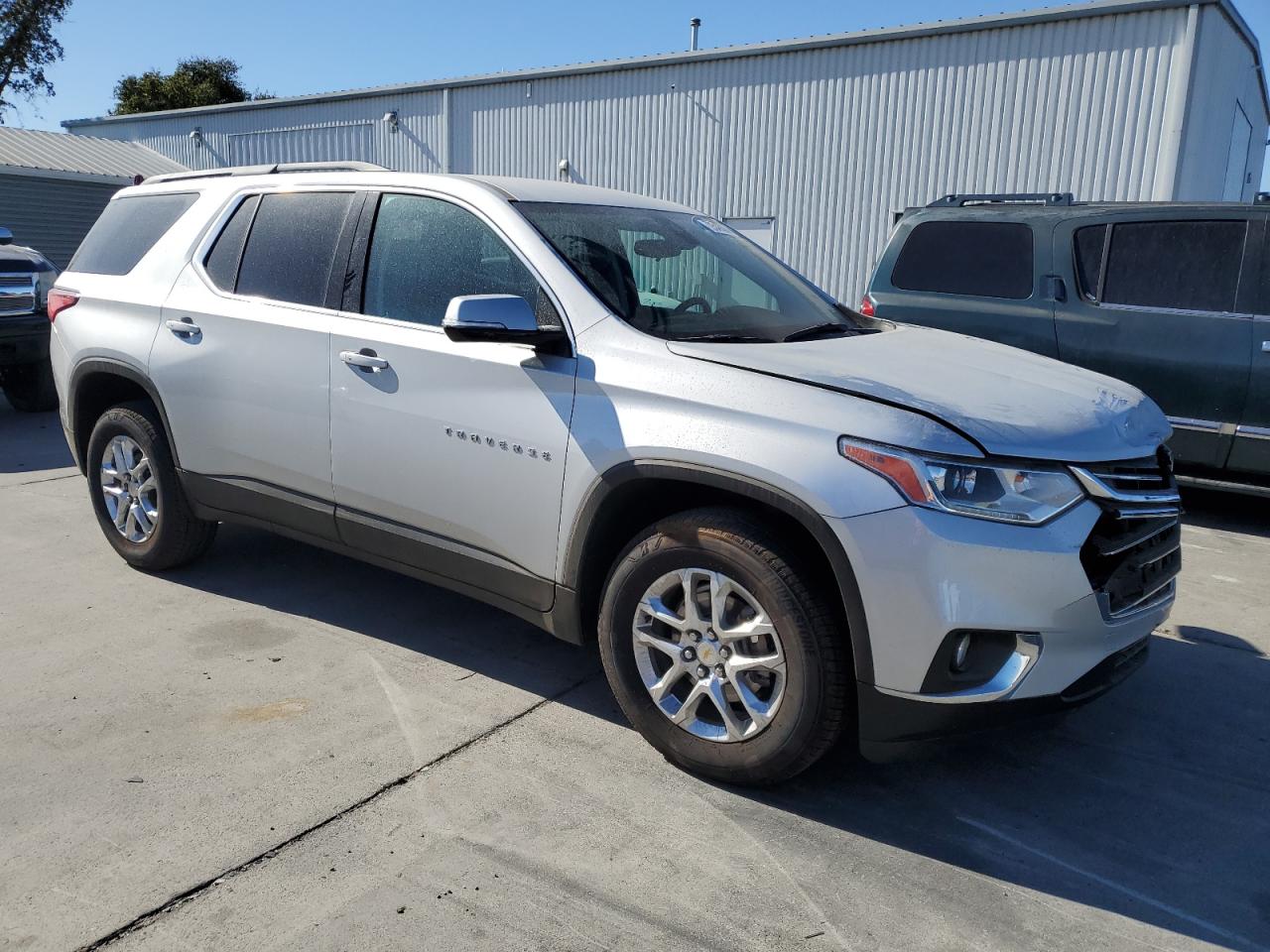 Lot #3030399468 2020 CHEVROLET TRAVERSE L