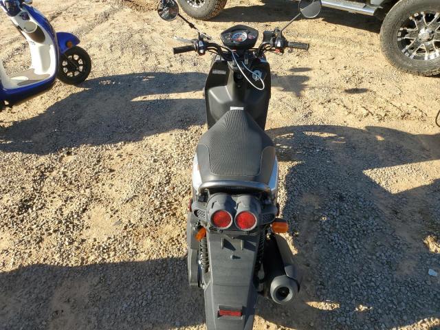 2015 YAMAHA YW125 RKRSE48Y0FA098793