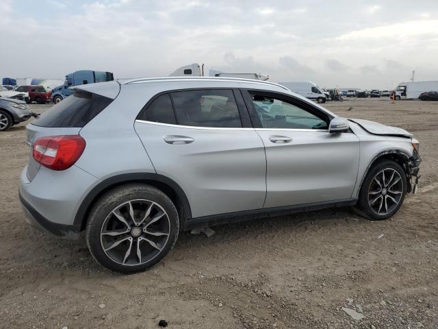 MERCEDES-BENZ GLA 250 2016 silver  gas WDCTG4EB2GJ248646 photo #4