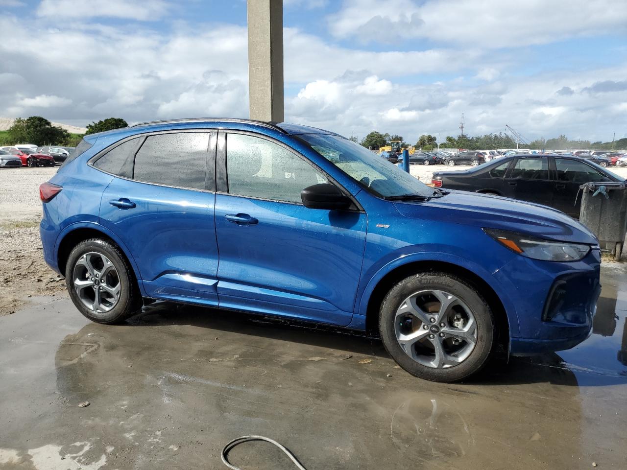 Lot #2996606519 2023 FORD ESCAPE ST