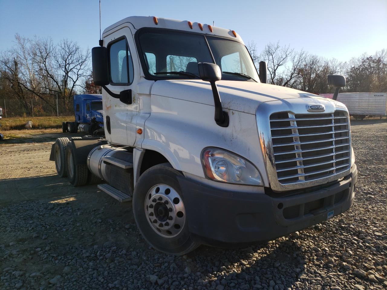 Lot #2971815017 2013 FREIGHTLINER CASCADIA 1