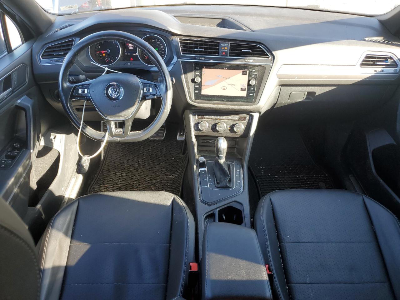 VOLKSWAGEN TIGUAN SE