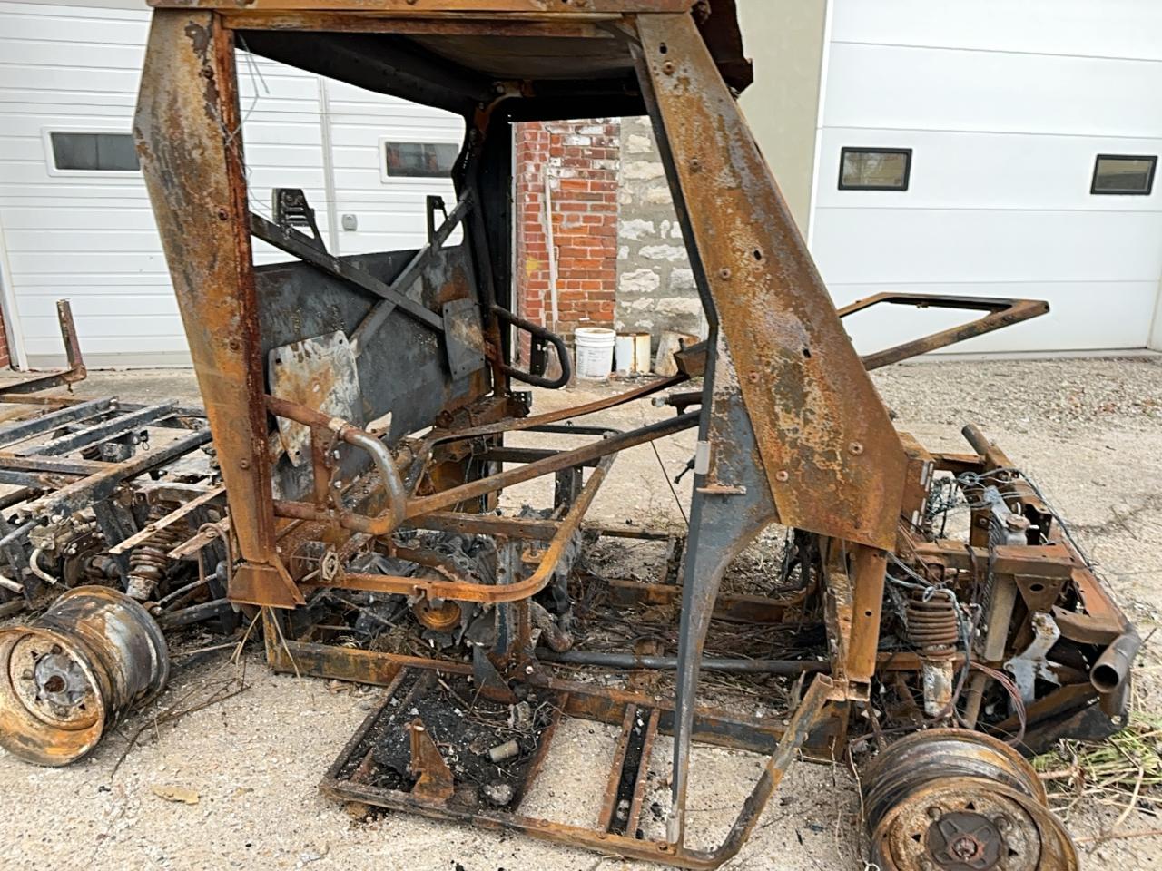 Lot #2972398474 2011 POLARIS RANGER 6X6