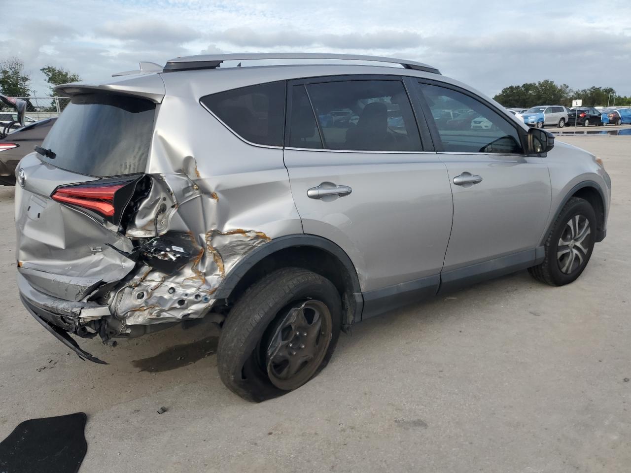 Lot #2963932934 2017 TOYOTA RAV4 LE