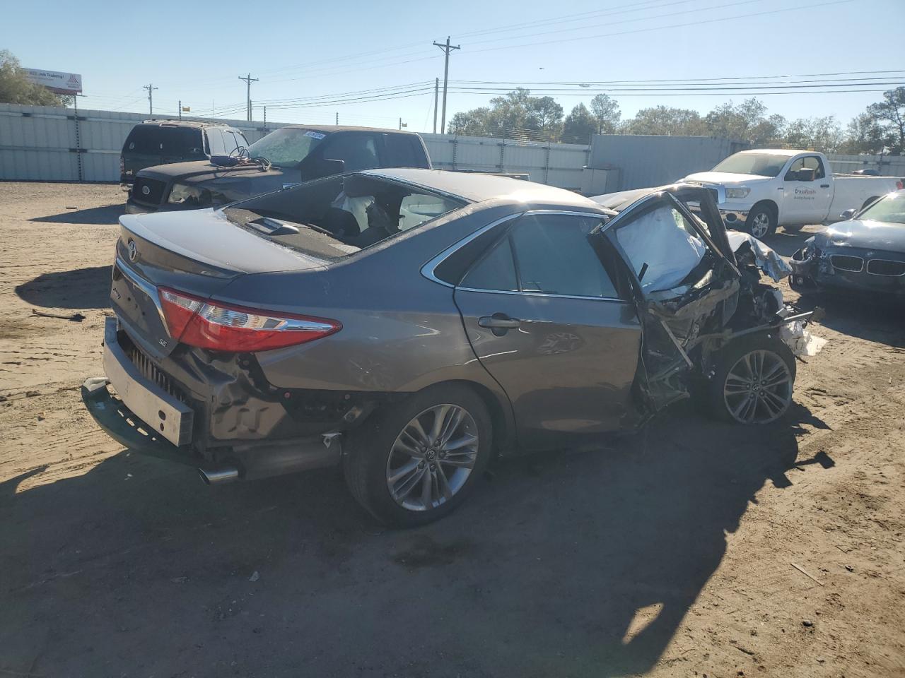 Lot #2979069932 2017 TOYOTA CAMRY LE