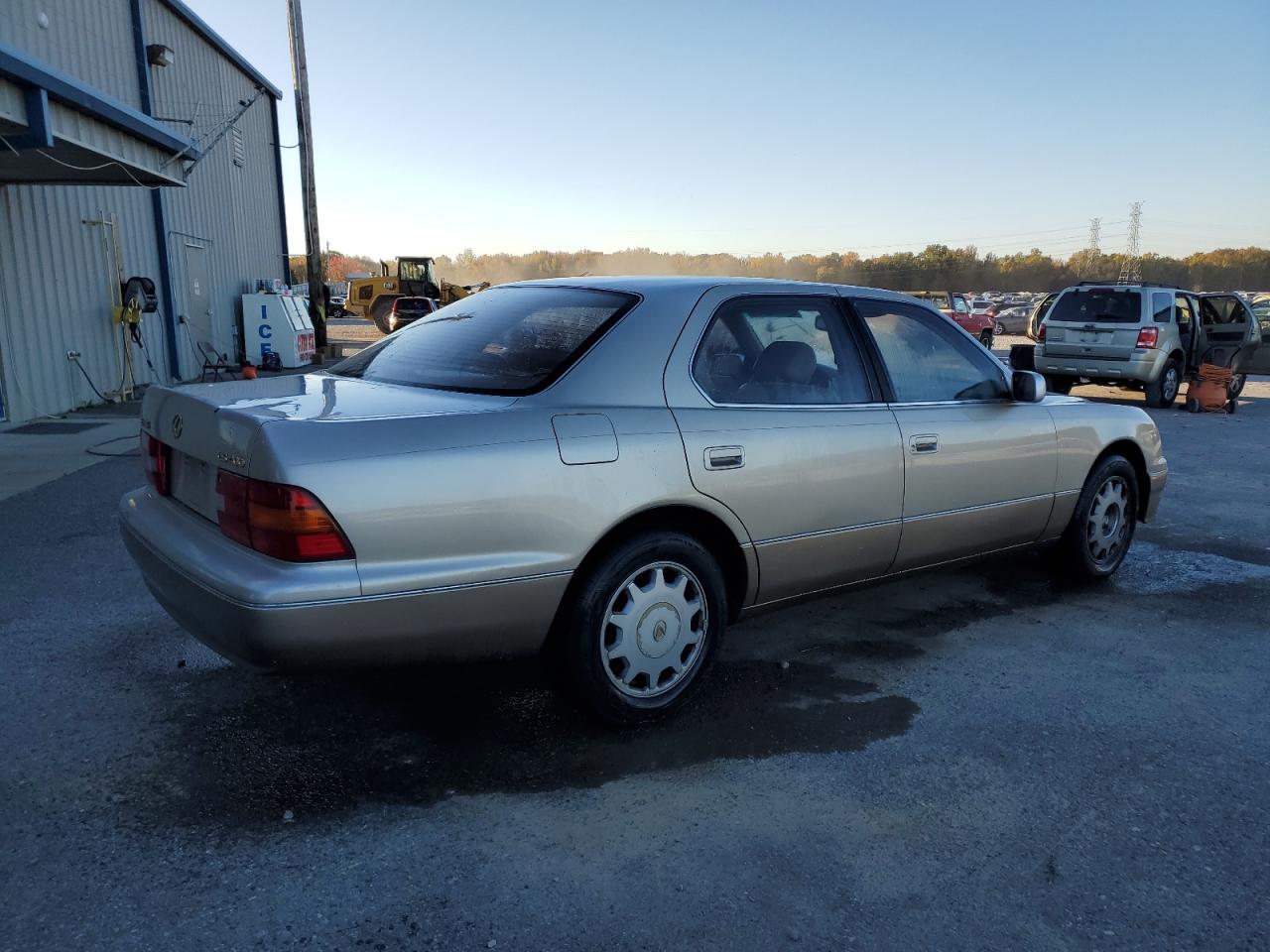 Lot #2996556558 1997 LEXUS LS 400