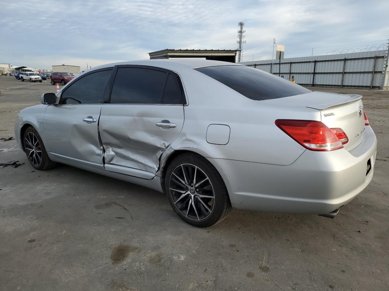 Lot #3028248806 2006 TOYOTA AVALON XL