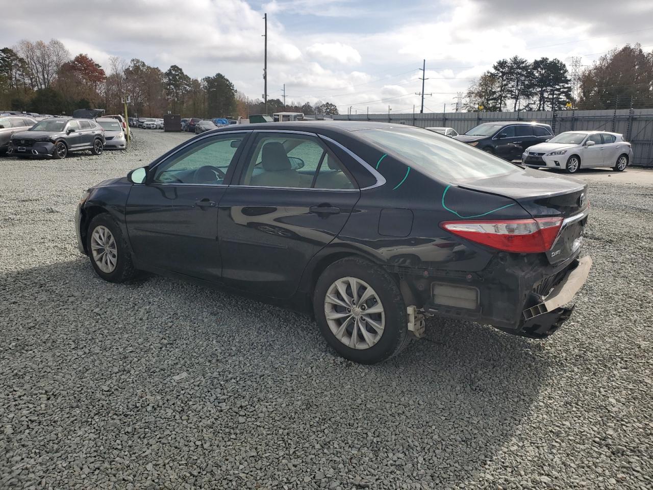 Lot #2961803956 2015 TOYOTA CAMRY LE