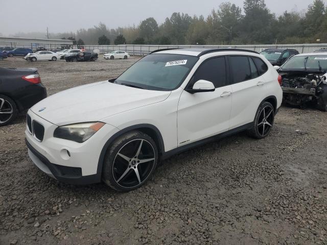 VIN WBAVM1C50DVW42053 2013 BMW X1 no.1