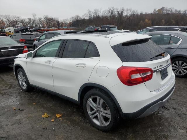 VIN WDCTG4GB6JJ506767 2018 MERCEDES-BENZ GLA-CLASS no.2