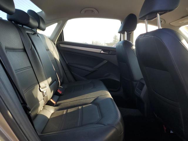 2015 VOLKSWAGEN PASSAT S - 1VWAT7A38FC063266
