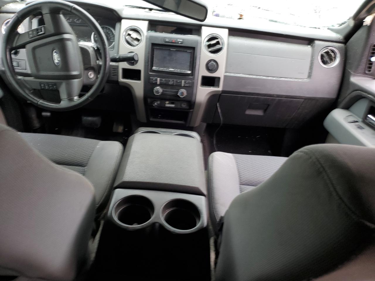 FORD F-150 SUPER CAB