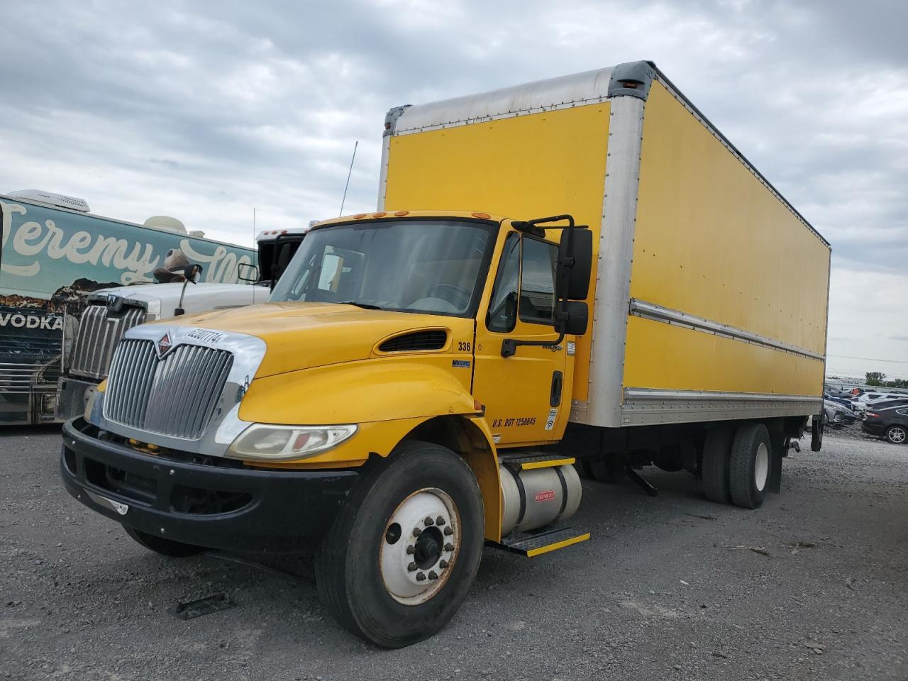 Lot #2954876195 2013 INTERNATIONAL 4000 4300