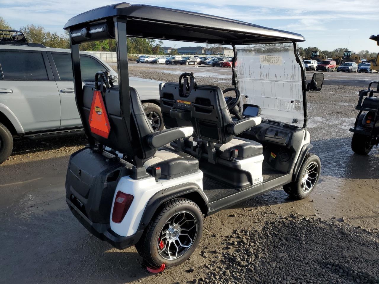 Lot #3030218140 2024 HDKP GOLF CART