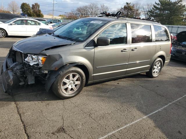 Global Auto Auctions: 2010 CHRYSLER TOWN & COU