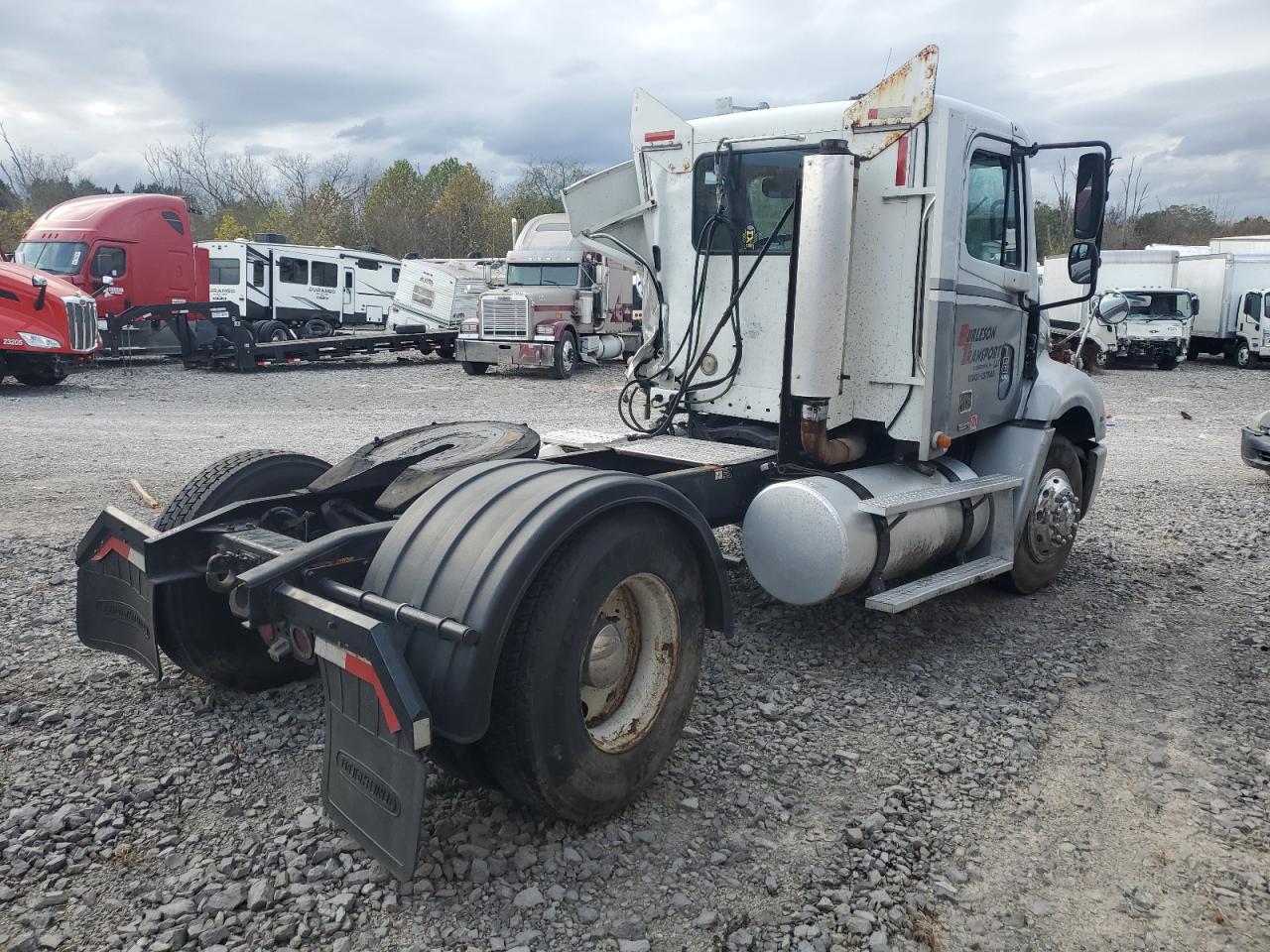 Lot #2962563774 2007 FREIGHTLINER COLUMBIA 1