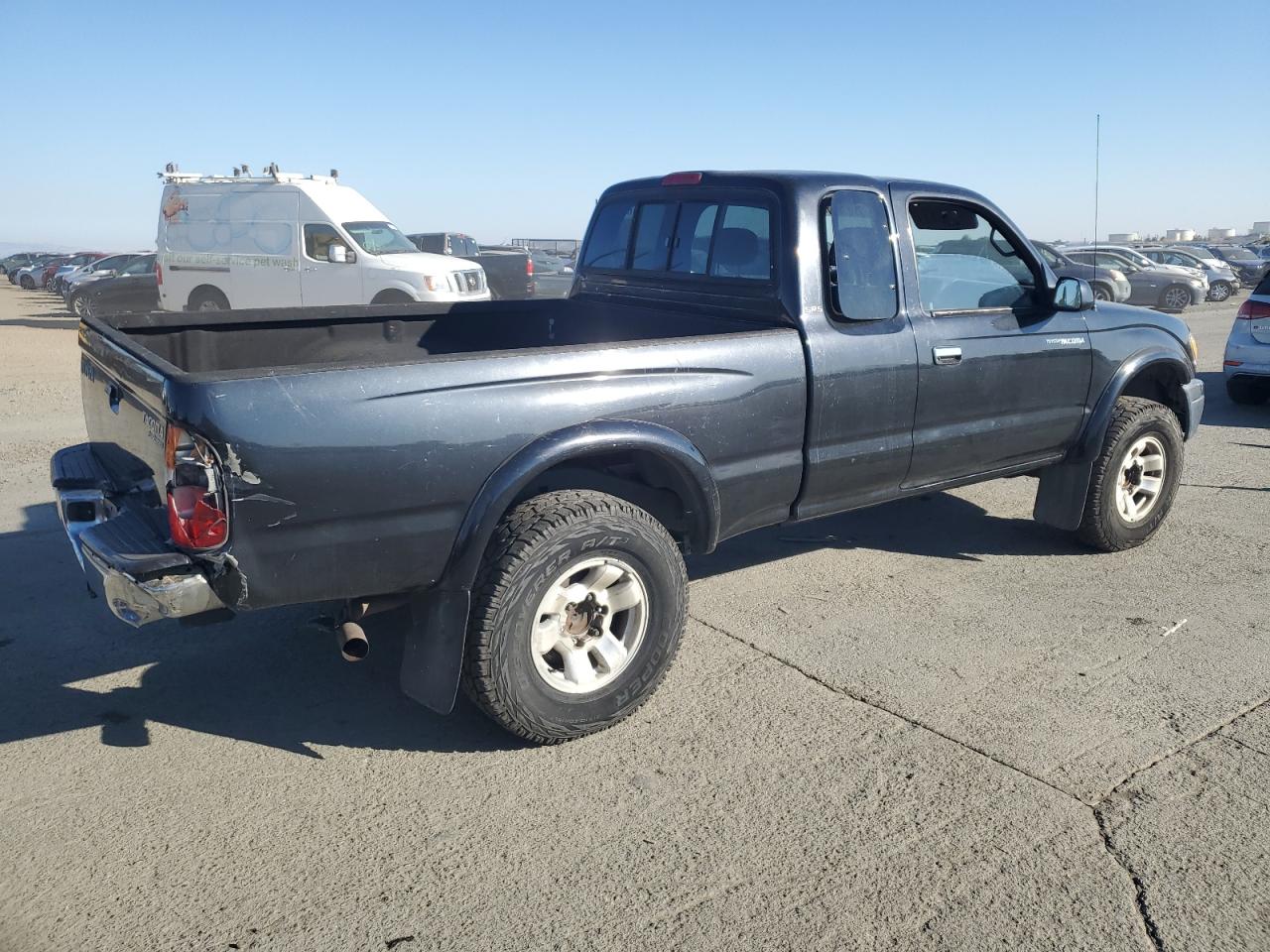 Lot #2974362459 2000 TOYOTA TACOMA XTR