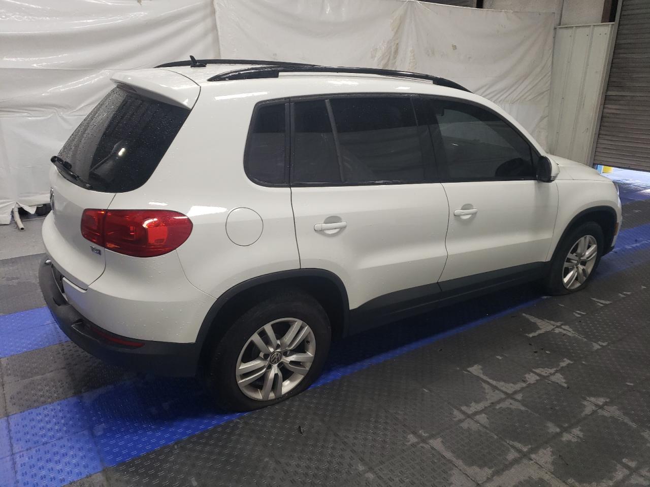 Lot #3034308064 2016 VOLKSWAGEN TIGUAN S