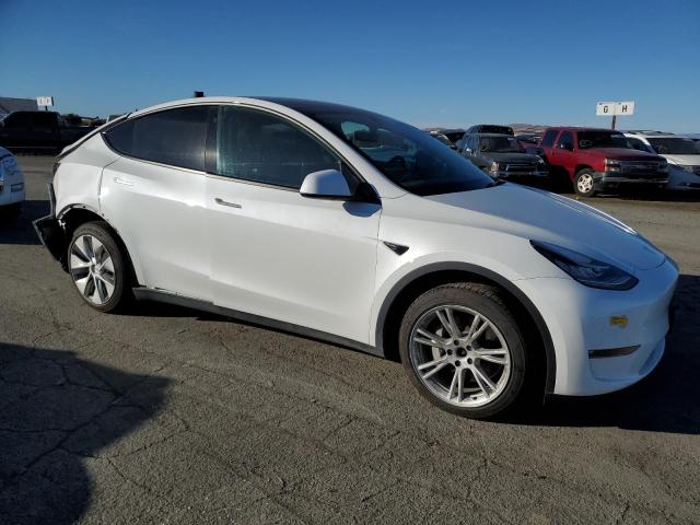 VIN 7SAYGDEE0NF360312 2022 Tesla MODEL Y no.4