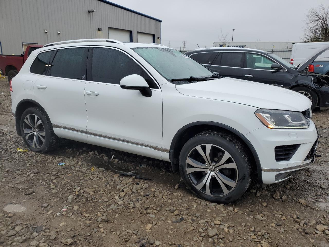 Lot #2991946167 2017 VOLKSWAGEN TOUAREG