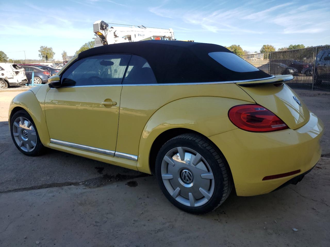 3VW517AT2FM803500 - 2015 VOLKSWAGEN BEETLE - #79858374
