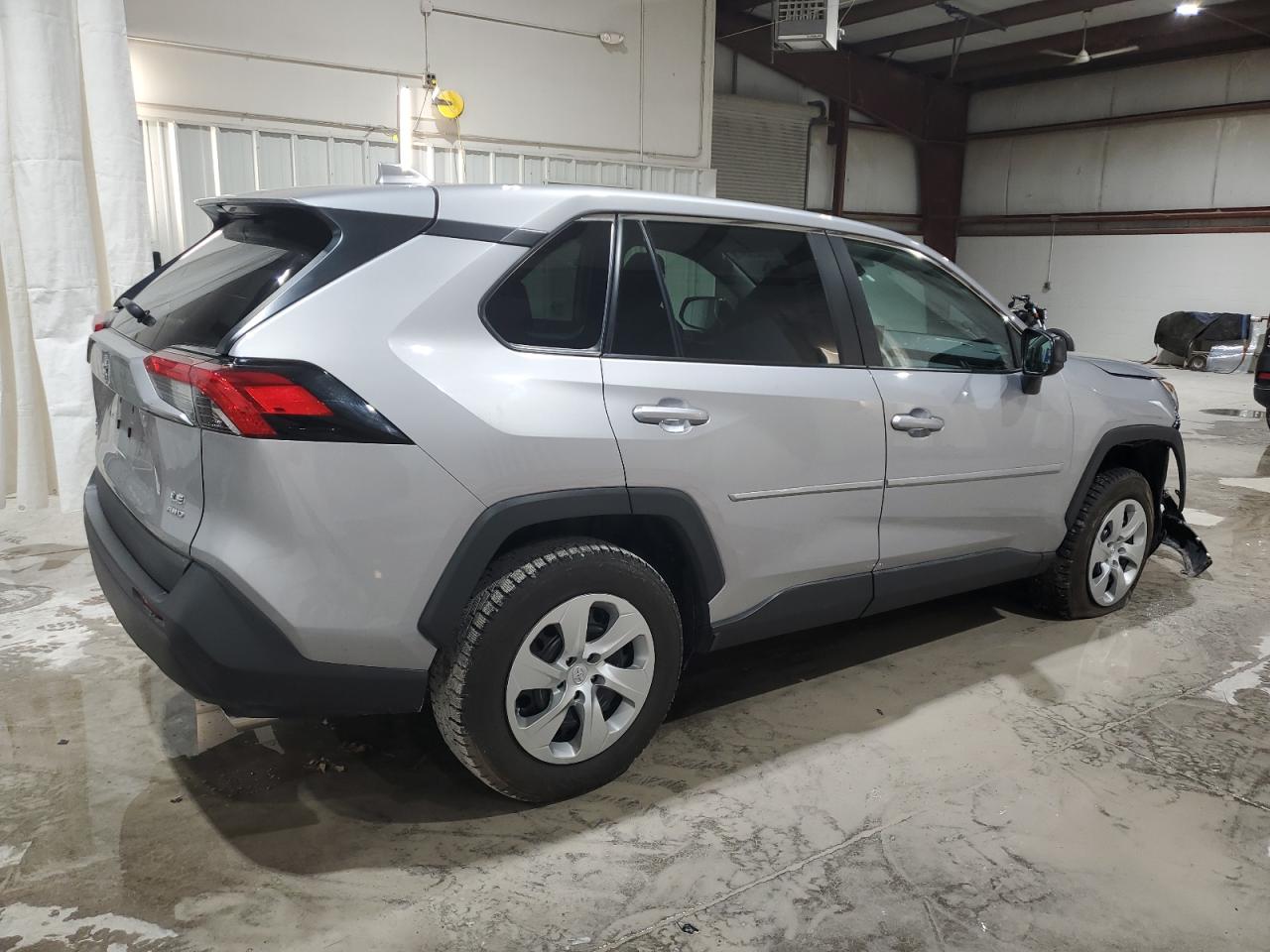 Lot #2991401875 2022 TOYOTA RAV4 LE