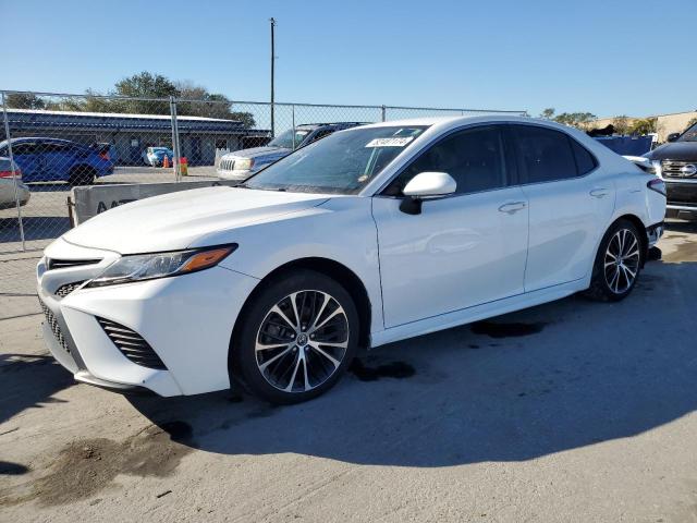 TOYOTA CAMRY L 2019 white  gas 4T1B11HK1KU706614 photo #1