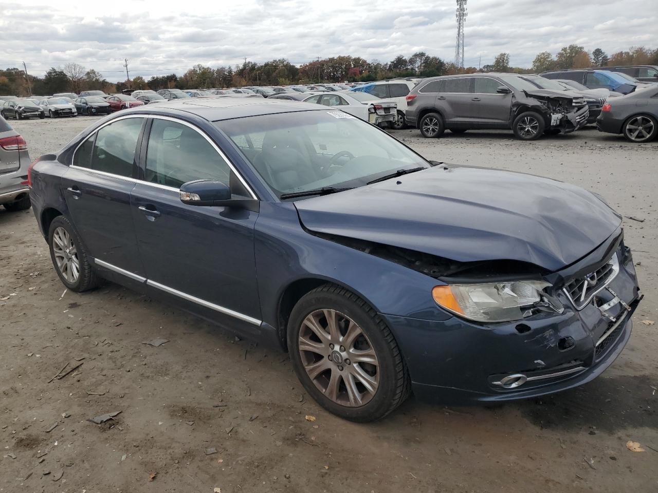 Lot #2976849799 2010 VOLVO S80 3.2